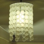 lámparas hechas con materiales reciclados
