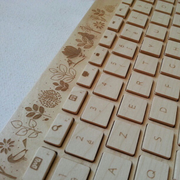 teclado inalámbrico de madera 