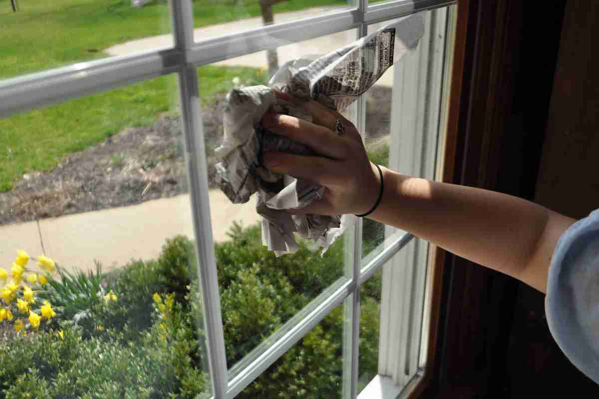 Siete trucos de limpieza caseros para limpiar ventanas